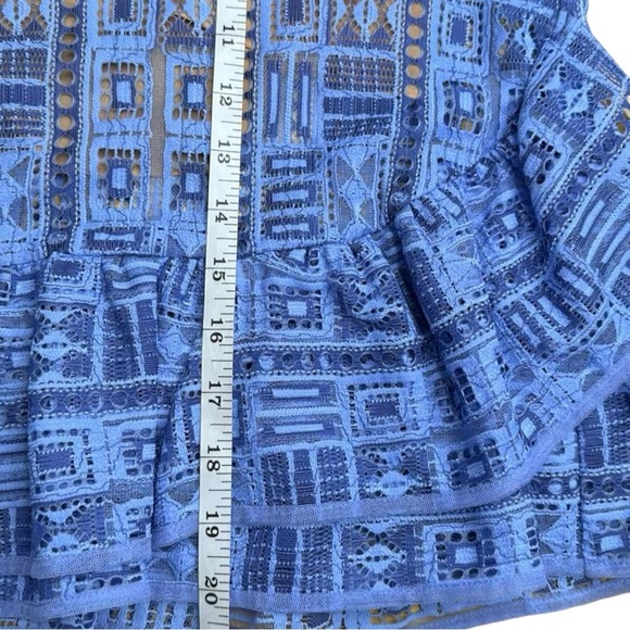 BCBGMAXAZRIA Blue Lace Peplum Blouse Size XXS - Picture 7 of 8